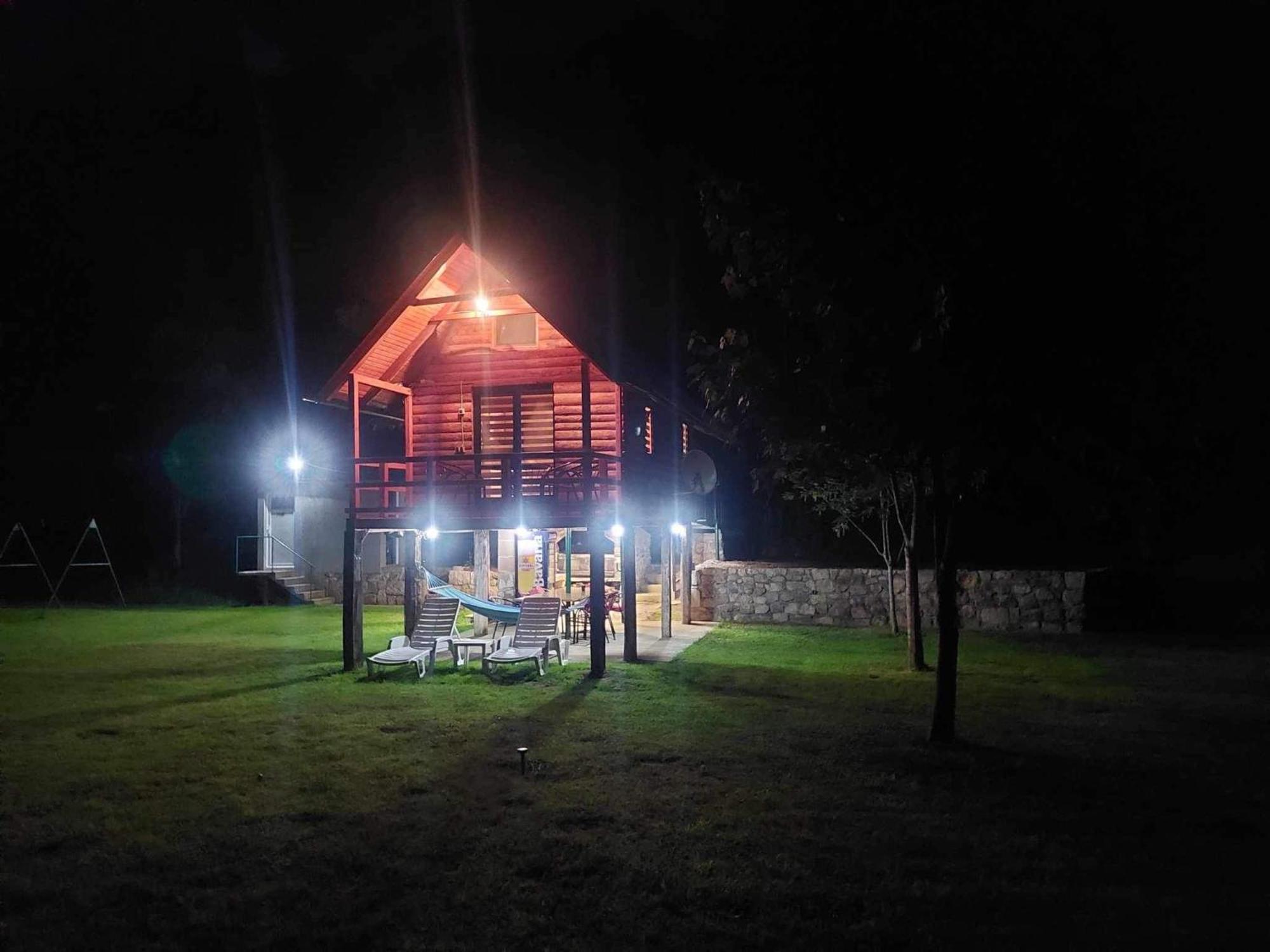库伦瓦库夫Hacienda Burzic公寓 外观 照片